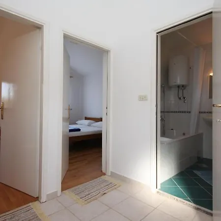 Apartmán With A Parking Space Starigrad, Paklenica - 6613 Starigrad Paklenica