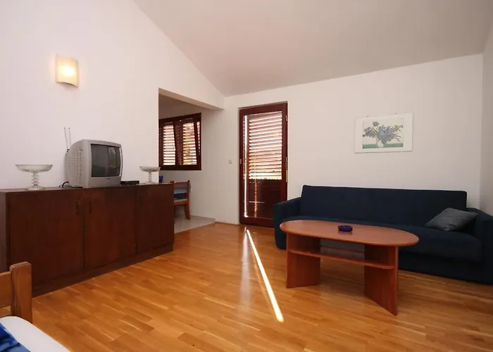 Apartamento With A Parking Space Starigrad, Paklenica - 6613